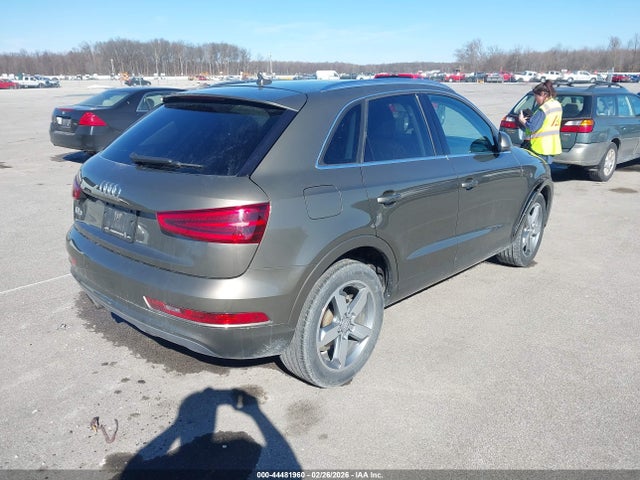 2015 AUDI Q3 WA1FFCFS6FR013627 Photo 3