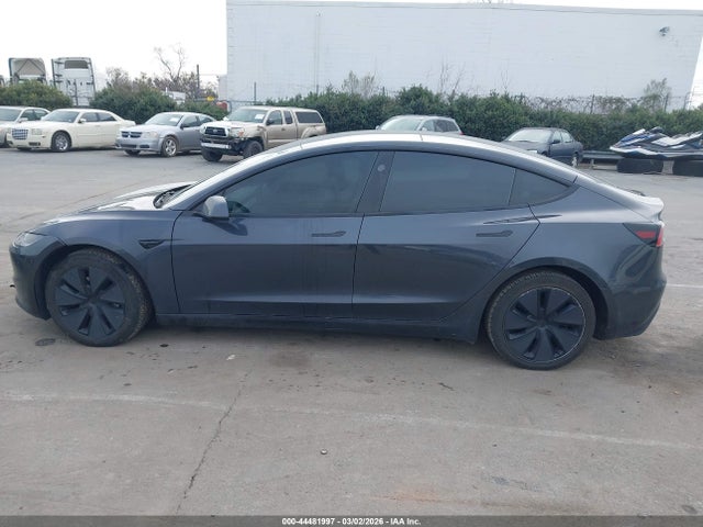 2025 Tesla Model 3 Long Range All-wheel Drive მანქანა იყიდება აუქციონზე, vin: 5YJ3E1EBXSF898142, აუქციონის ნომერი: 44481997