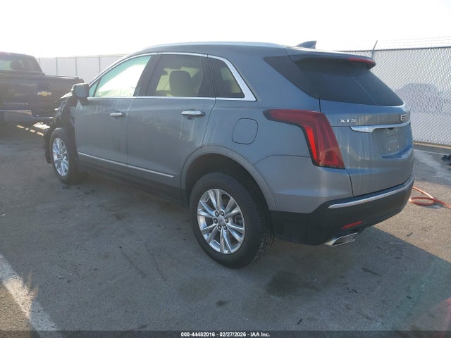 2021 CADILLAC XT5 1GYKNAR47MZ169370 Photo 2