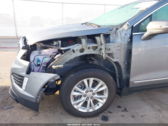 2021 CADILLAC XT5 1GYKNAR47MZ169370 Photo 5