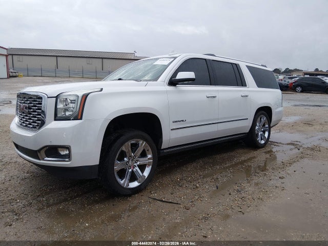 44482074 :رقم المزاد ، 1GKS2HKJ0KR196662 vin ، 2019 Gmc Yukon Xl Denali مزاد بيع