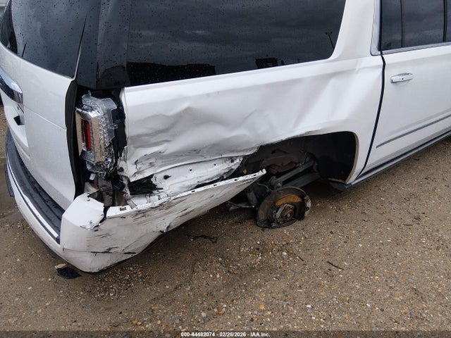 44482074 :رقم المزاد ، 1GKS2HKJ0KR196662 vin ، 2019 Gmc Yukon Xl Denali مزاد بيع