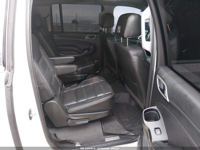 44482074 :رقم المزاد ، 1GKS2HKJ0KR196662 vin ، 2019 Gmc Yukon Xl Denali مزاد بيع