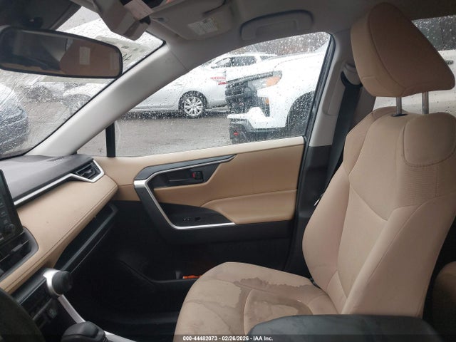 44482073 :رقم المزاد ، 2T3G1RFV7LW090881 vin ، 2020 Toyota Rav4 Le مزاد بيع