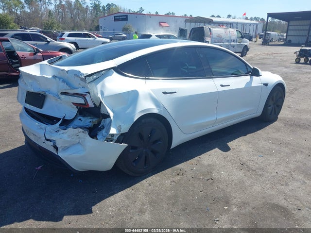 2024 TESLA MODEL 3 5YJ3E1EA1RF794589 Photo 3