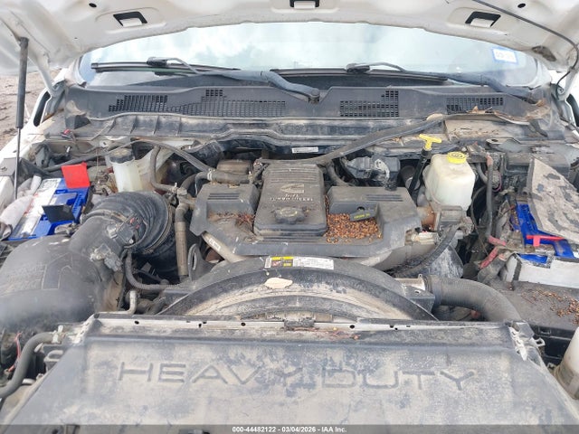 44482122 :رقم المزاد ، 3C7WRNBL6EG242351 vin ، 2014 Ram 5500 Chassis Tradesman/slt مزاد بيع