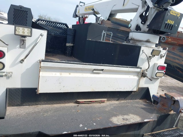 44482122 :رقم المزاد ، 3C7WRNBL6EG242351 vin ، 2014 Ram 5500 Chassis Tradesman/slt مزاد بيع