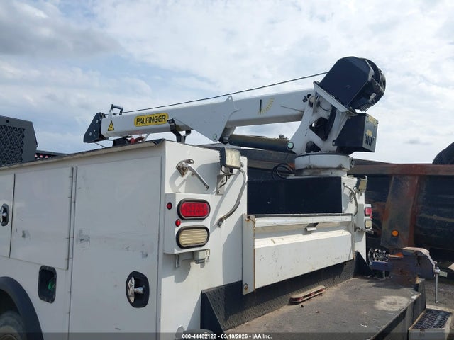 44482122 :رقم المزاد ، 3C7WRNBL6EG242351 vin ، 2014 Ram 5500 Chassis Tradesman/slt مزاد بيع