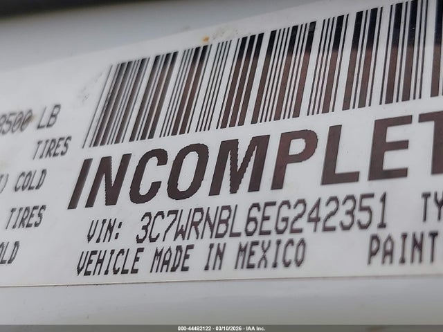 44482122 :رقم المزاد ، 3C7WRNBL6EG242351 vin ، 2014 Ram 5500 Chassis Tradesman/slt مزاد بيع