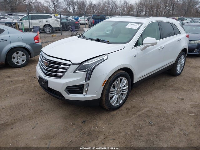 2019 CADILLAC XT5 1GYKNFRS9KZ152188 Photo 1