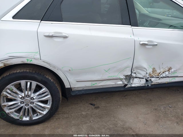 2019 CADILLAC XT5 1GYKNFRS9KZ152188 Photo 5