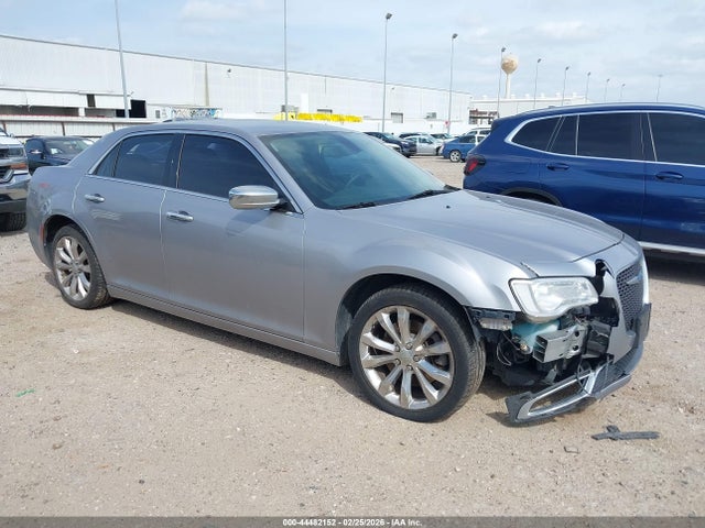 2018 CHRYSLER 300 2C3CCAKG0JH240915