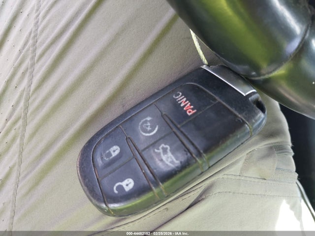 2018 CHRYSLER 300 2C3CCAKG0JH240915 Photo 10