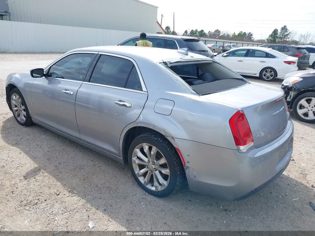 2018 CHRYSLER 300 2C3CCAKG0JH240915 Photo 2