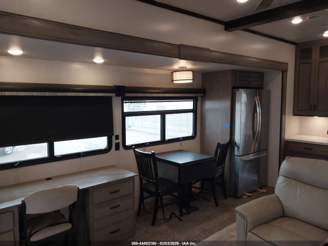 4X4FCRR31NS230056 Forest River Cedar Cree