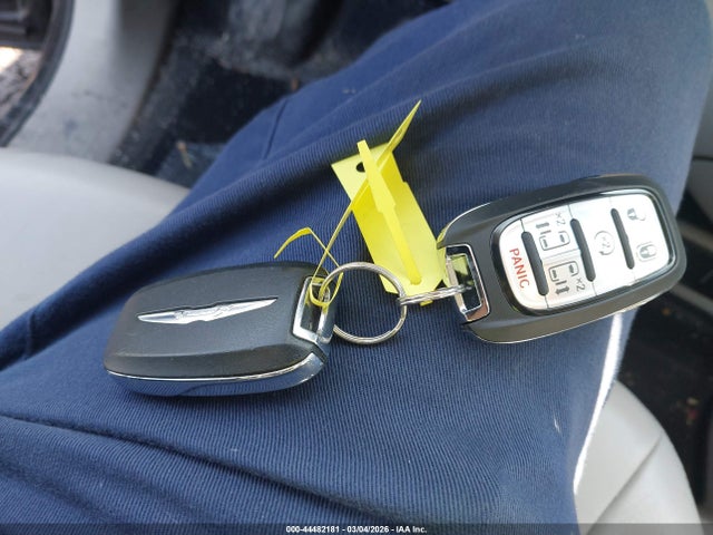 2021 Chrysler Voyager Lxi მანქანა იყიდება აუქციონზე, vin: 2C4RC1DG2MR525746, აუქციონის ნომერი: 44482181