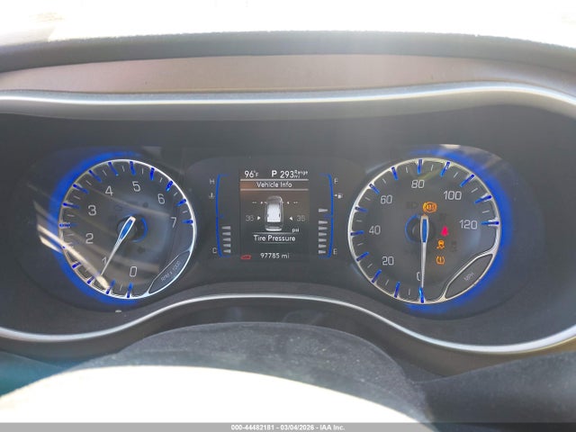 2021 Chrysler Voyager Lxi მანქანა იყიდება აუქციონზე, vin: 2C4RC1DG2MR525746, აუქციონის ნომერი: 44482181