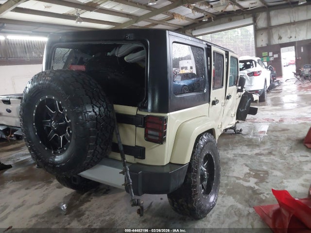 44482196 :رقم المزاد ، 1J4BA5H1XBL624822 vin ، 2011 Jeep Wrangler Unlimited Sahara مزاد بيع