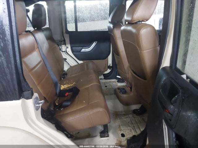 44482196 :رقم المزاد ، 1J4BA5H1XBL624822 vin ، 2011 Jeep Wrangler Unlimited Sahara مزاد بيع
