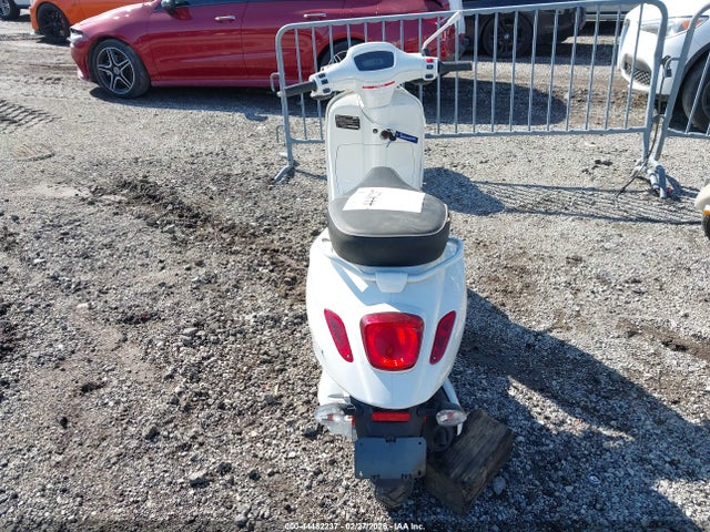 ZAPM818G1P5803672 Vespa Primavera/sprint 150