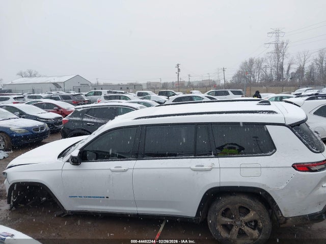 2023 Jeep Grand Cherokee L Altitude 4x4 მანქანა იყიდება აუქციონზე, vin: 1C4RJKAG8P8743142, აუქციონის ნომერი: 44482244