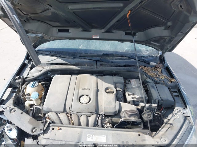 2011 Volkswagen Jetta 2.5l Se მანქანა იყიდება აუქციონზე, vin: 3VWDX7AJ4BM379322, აუქციონის ნომერი: 44482256