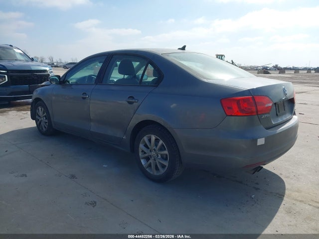 2011 Volkswagen Jetta 2.5l Se მანქანა იყიდება აუქციონზე, vin: 3VWDX7AJ4BM379322, აუქციონის ნომერი: 44482256