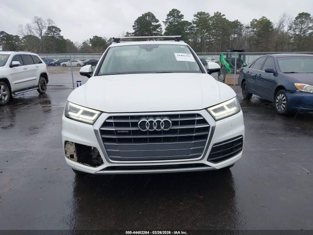 44482264 :رقم المزاد ، WA1BNAFY5J2014747 vin ، 2018 Audi Q5 2.0t Premium/2.0t Tech Premium مزاد بيع
