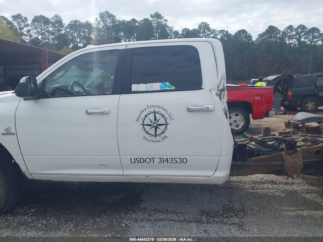 3C63RRHL1HG697537 RAM 3500 Big Horn 4x4 8&#039; Box