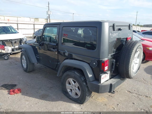 2017 JEEP WRANGLER 1C4AJWAG8HL632092 Photo 2