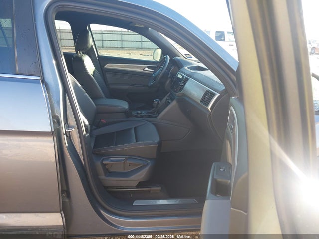 44482389 :رقم المزاد ، 1V2KE2CAXNC217943 vin ، 2022 Volkswagen Atlas Cross Sport 3.6l V6 Se W/technology مزاد بيع