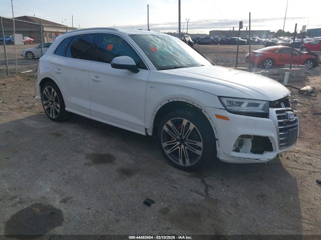 2018 AUDI SQ5 WA1C4AFY9J2146255 Photo 0
