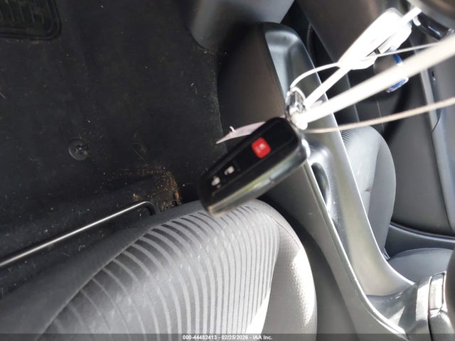 2018 TOYOTA PRIUS JTDKBRFU2J3584872 Photo 10