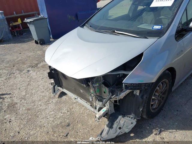 2018 TOYOTA PRIUS JTDKBRFU2J3584872 Photo 5