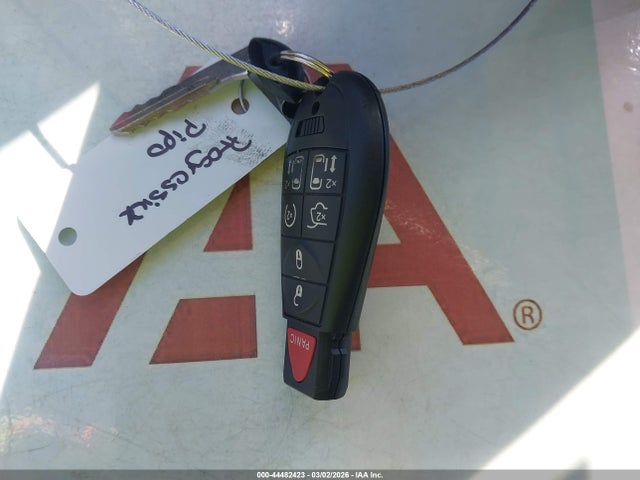 44482423 :رقم المزاد ، 2C4RC1BG0FR587989 vin ، 2015 Chrysler Town & Country Touring مزاد بيع