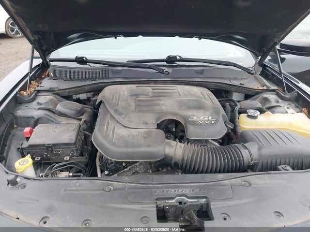 2C3CDXFG7HH521310 Dodge Charger Se Awd
