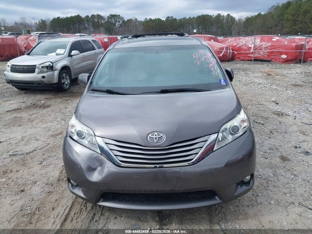 Toyota Sienna Xle 8 Passenger 2015 5TDYK3DC5FS675089 Image 11