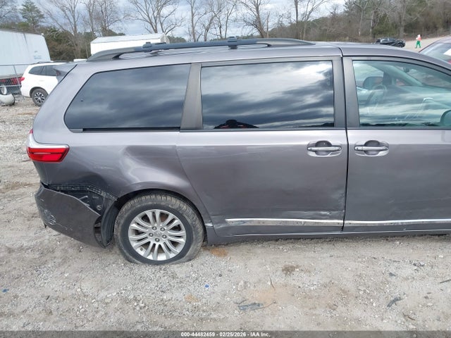 Toyota Sienna Xle 8 Passenger 2015 5TDYK3DC5FS675089 Image 6