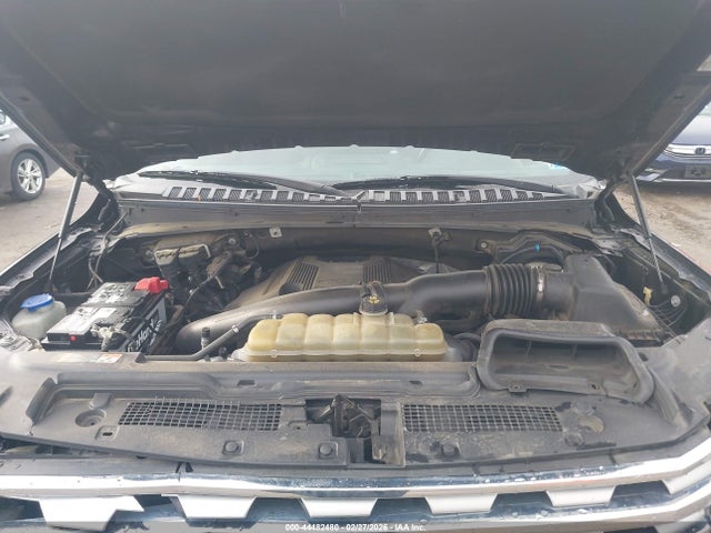 1FMJU2AT8KEA61580 Ford Expedition Limited