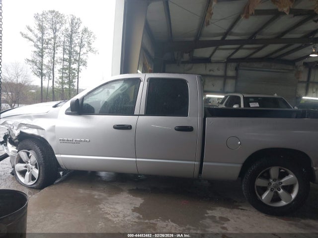 2005 Dodge Ram 1500 Slt/laramie მანქანა იყიდება აუქციონზე, vin: 1D7HA18D65S300995, აუქციონის ნომერი: 44482482