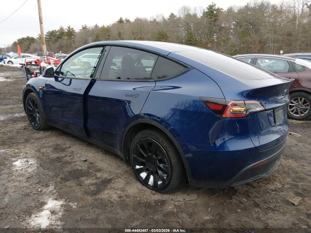 2022 TESLA MODEL Y 7SAYGDEE1NF437821 Photo 2