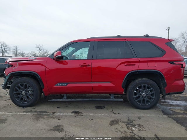 Toyota Sequoia Platinum 2024 7SVAAABAXRX033739 Image 14