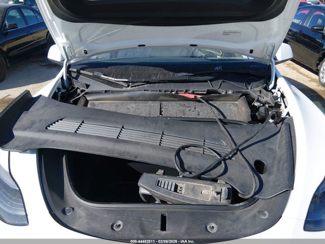 2023 TESLA MODEL Y 7SAYGAEEXPF792861 Photo 9