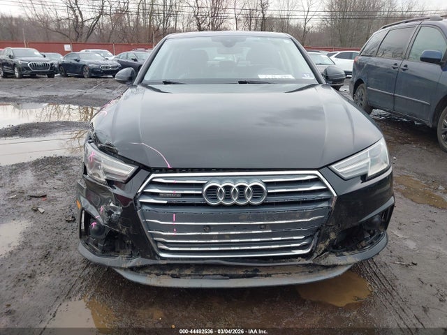 44482536 :رقم المزاد ، WAUDNAF4XKN009312 vin ، 2019 Audi A4 45 Premium مزاد بيع
