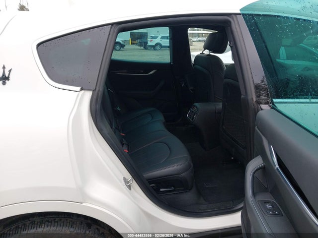 ZN661YUMXPX414650 Maserati Levante Modena