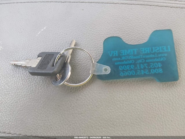44482572 :رقم المزاد ، 4YDT26027C3150165 vin ، 2012 Keystone Rv Summerland مزاد بيع