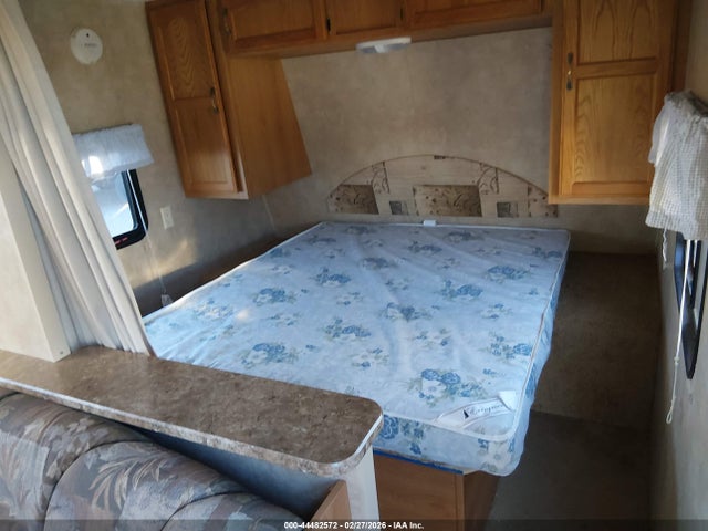 44482572 :رقم المزاد ، 4YDT26027C3150165 vin ، 2012 Keystone Rv Summerland مزاد بيع
