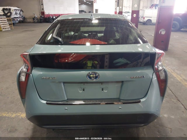 JTDKBRFUXH3557994 Toyota Prius Two