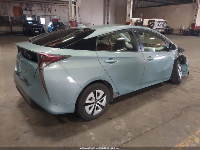 JTDKBRFUXH3557994 Toyota Prius Two