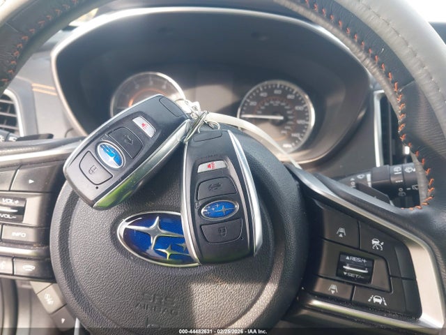 Auction sale of the 2018 Subaru Crosstrek 2.0i Limited, vin: JF2GTAMC2JH343896, lot number: 44482631